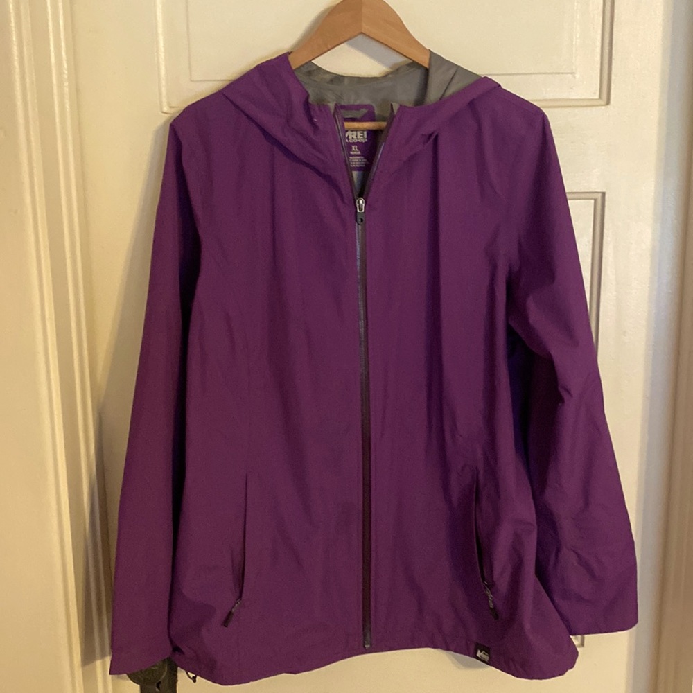 REI Purple Hooded Rain Jacket Windbreaker